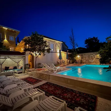 Apartments Villa Mike-2